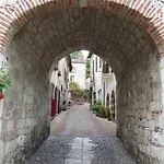 D'hotes De Charme Du Chateau De Missandre Bed & Breakfast Saint-Pierre-de-Caubel