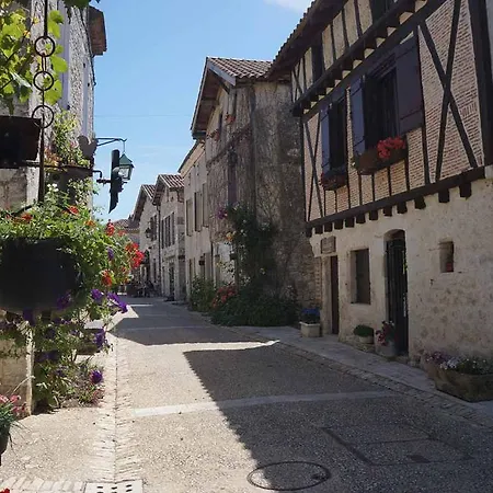 D'hotes De Charme Du Chateau De Missandre Frühstückspension