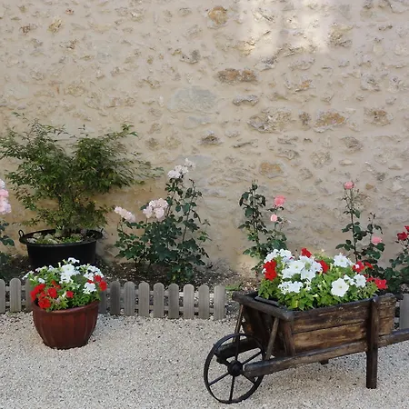 D'hotes De Charme Du Chateau De Missandre Saint-Pierre-de-Caubel